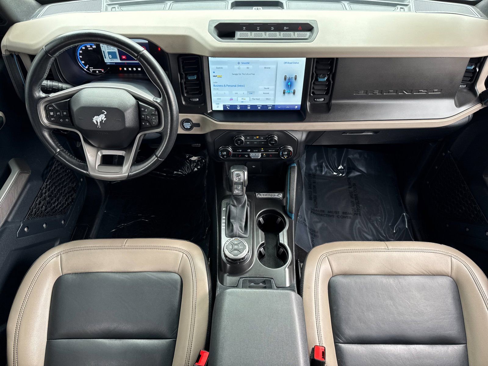 Used 2023 Ford Bronco Wildtrak AWD/4WD image 14