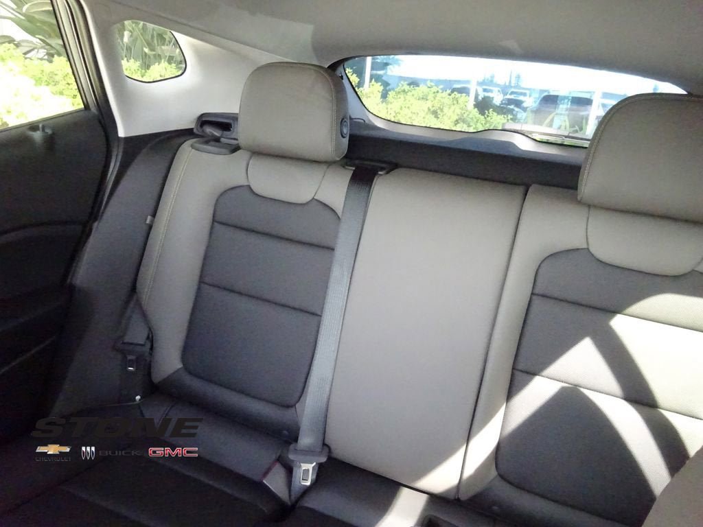 New 2026 Chevrolet Trax ACTIV w/ Sunroof Package FWD image 14