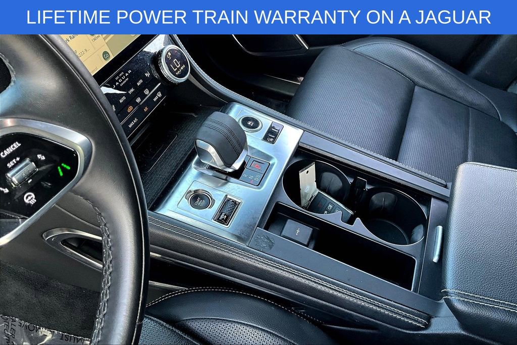 Used 2025 Jaguar F-PACE R-Dynamic S image 18