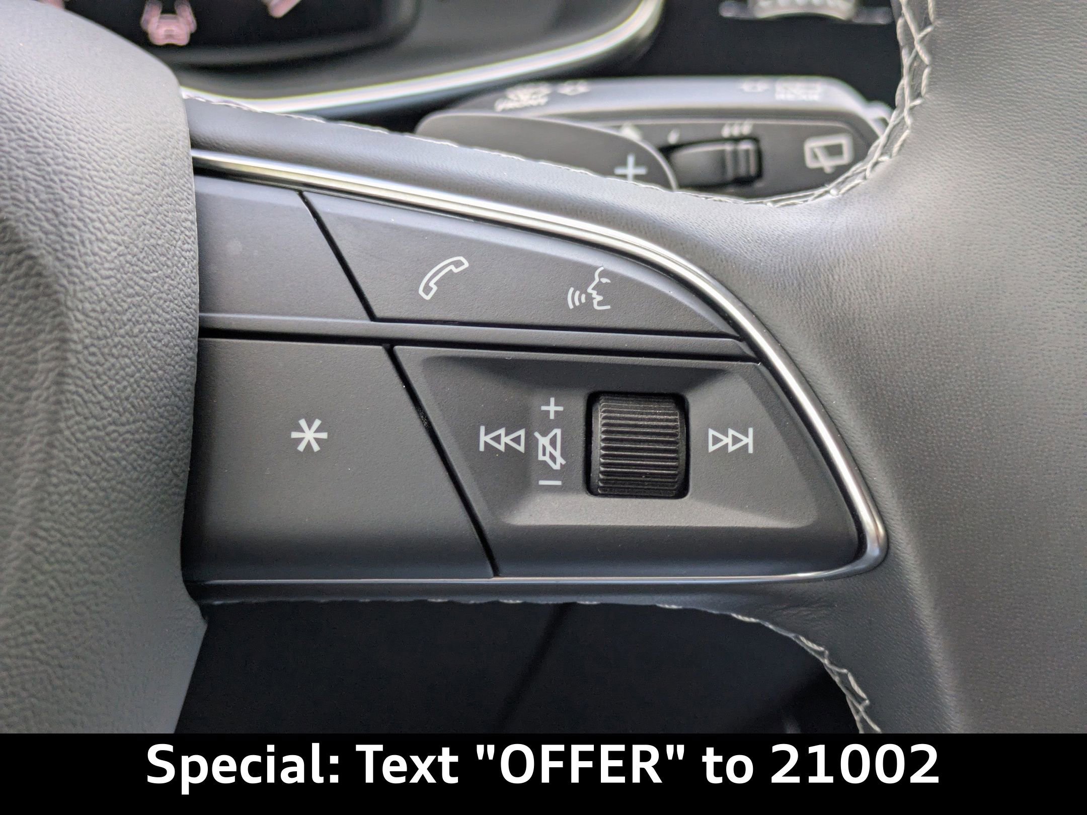 Certified 2025 Audi Q7 2.0T Premium w/ Convenience Plus Package image 30