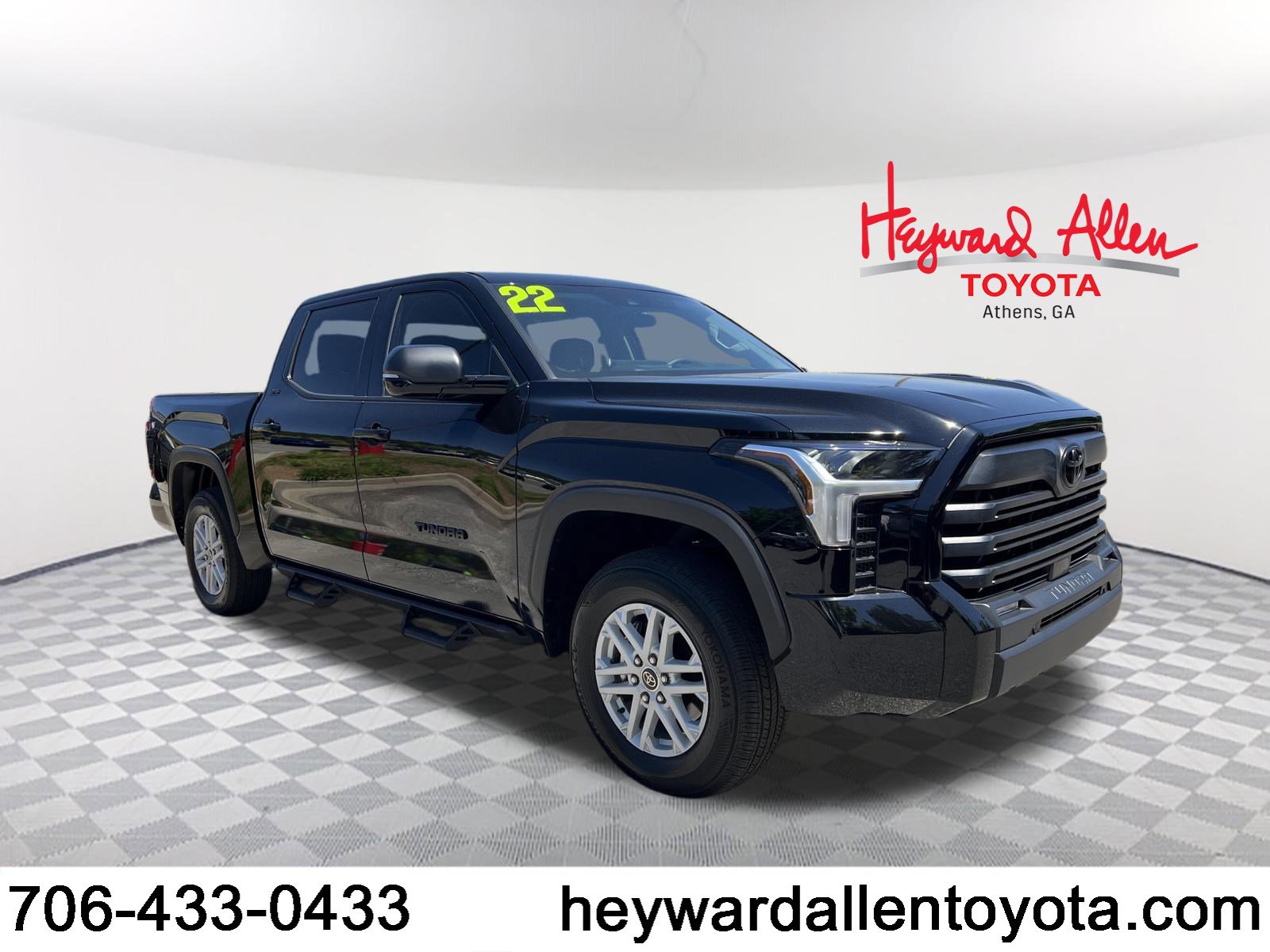 Used 2022 Toyota Tundra SR5 AWD/4WD image 1