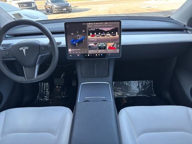 Used 2023 Tesla Model Y Long Range image 18