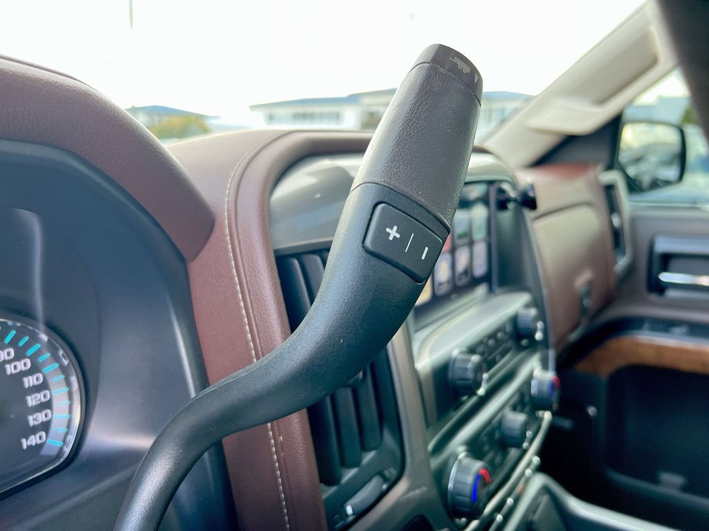 Used 2017 Chevrolet Silverado 1500 High Country AWD/4WD image 14