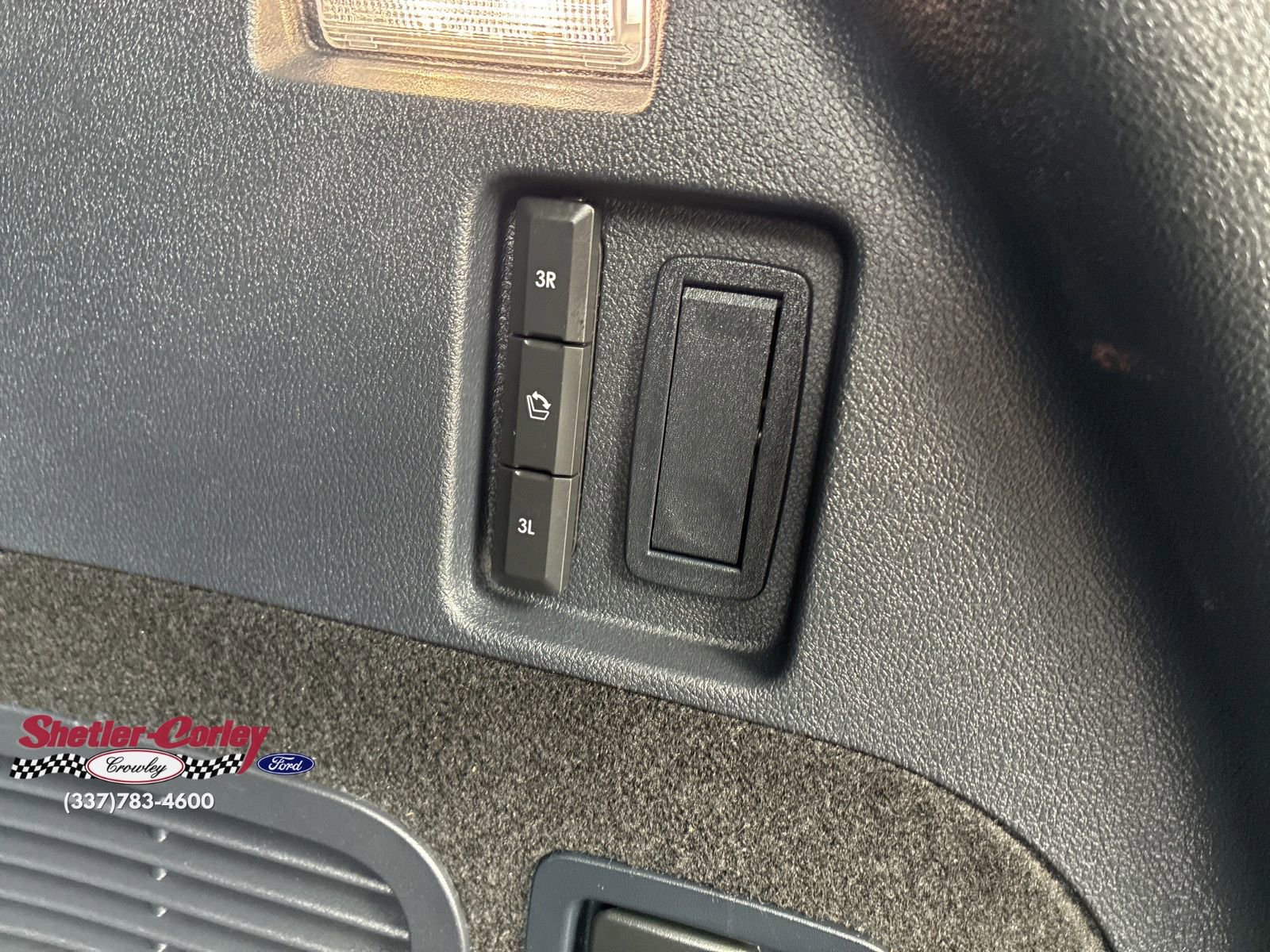 Used 2025 Lincoln Aviator 2WD image 12