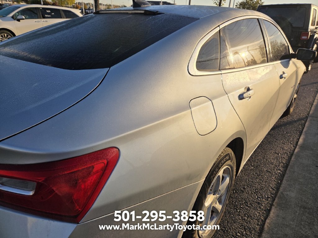 Used 2018 Chevrolet Malibu LS FWD image 9