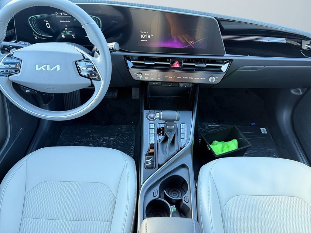 New 2026 Kia Niro EX image 11