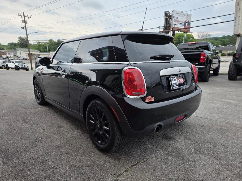 Used 2014 MINI Cooper 2-Door Hardtop FWD image 8