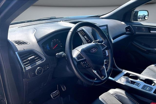 Used 2024 Ford Edge ST w/ Equipment Group 401A AWD/4WD image 16