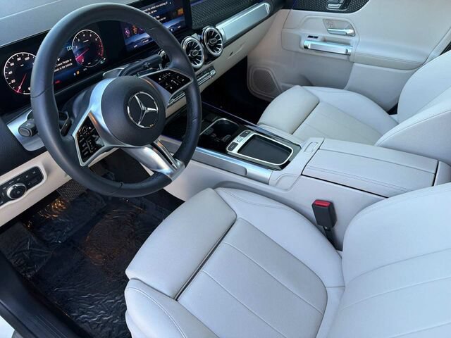 Certified 2025 Mercedes-Benz GLB 250 image 11