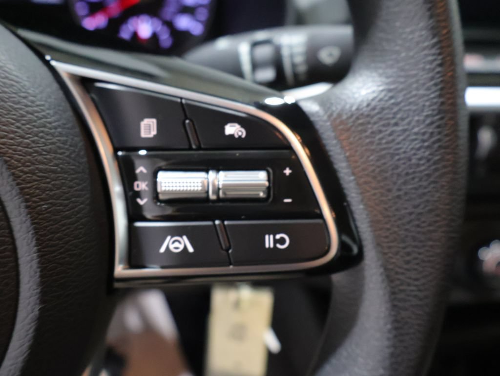 Used 2024 Kia Forte LXS FWD image 32