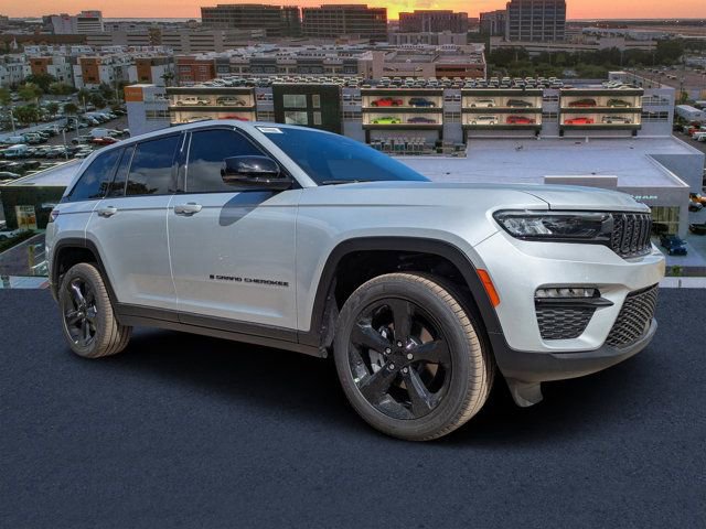 New 2025 Jeep Grand Cherokee Limited w/ Black Appearance Package RWD video 1