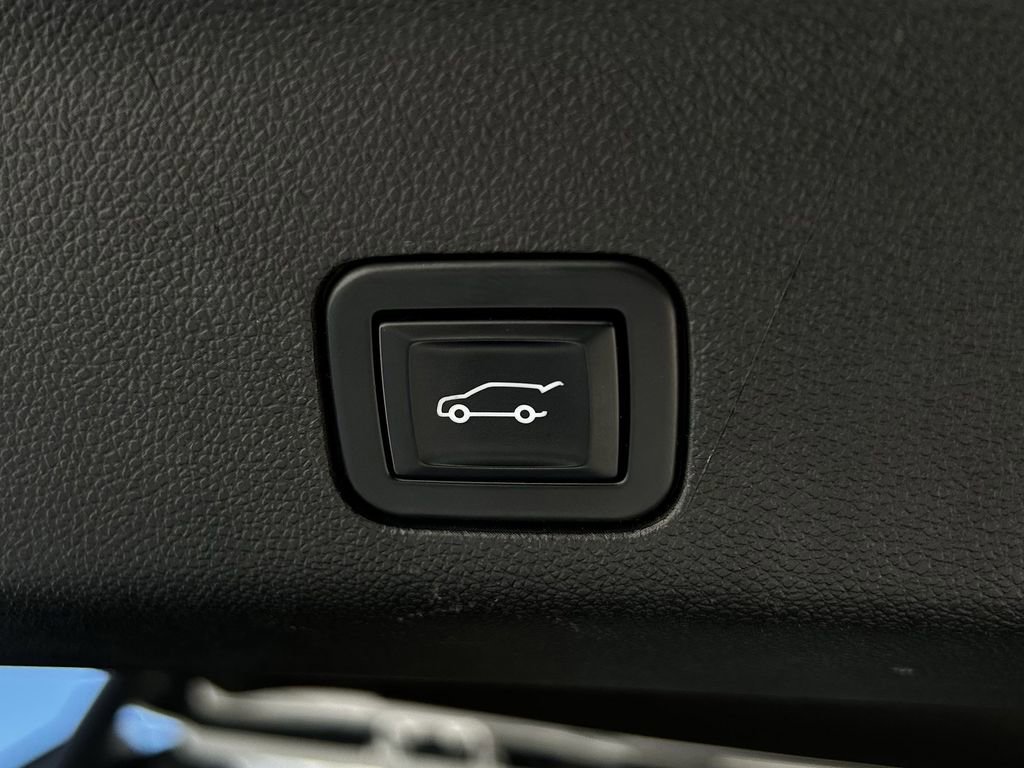 Used 2023 Chevrolet Tahoe Premier RWD image 36