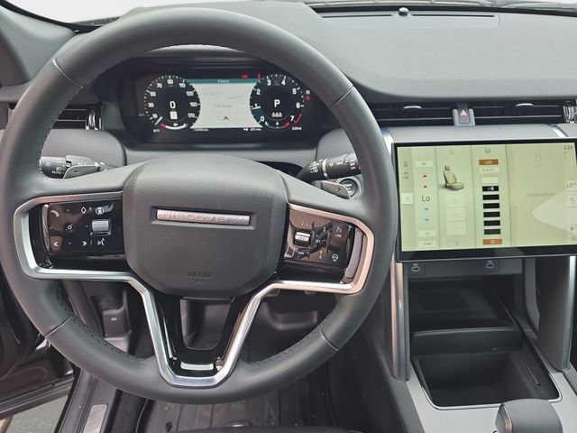 Used 2024 Land Rover Discovery Sport Dynamic SE image 16