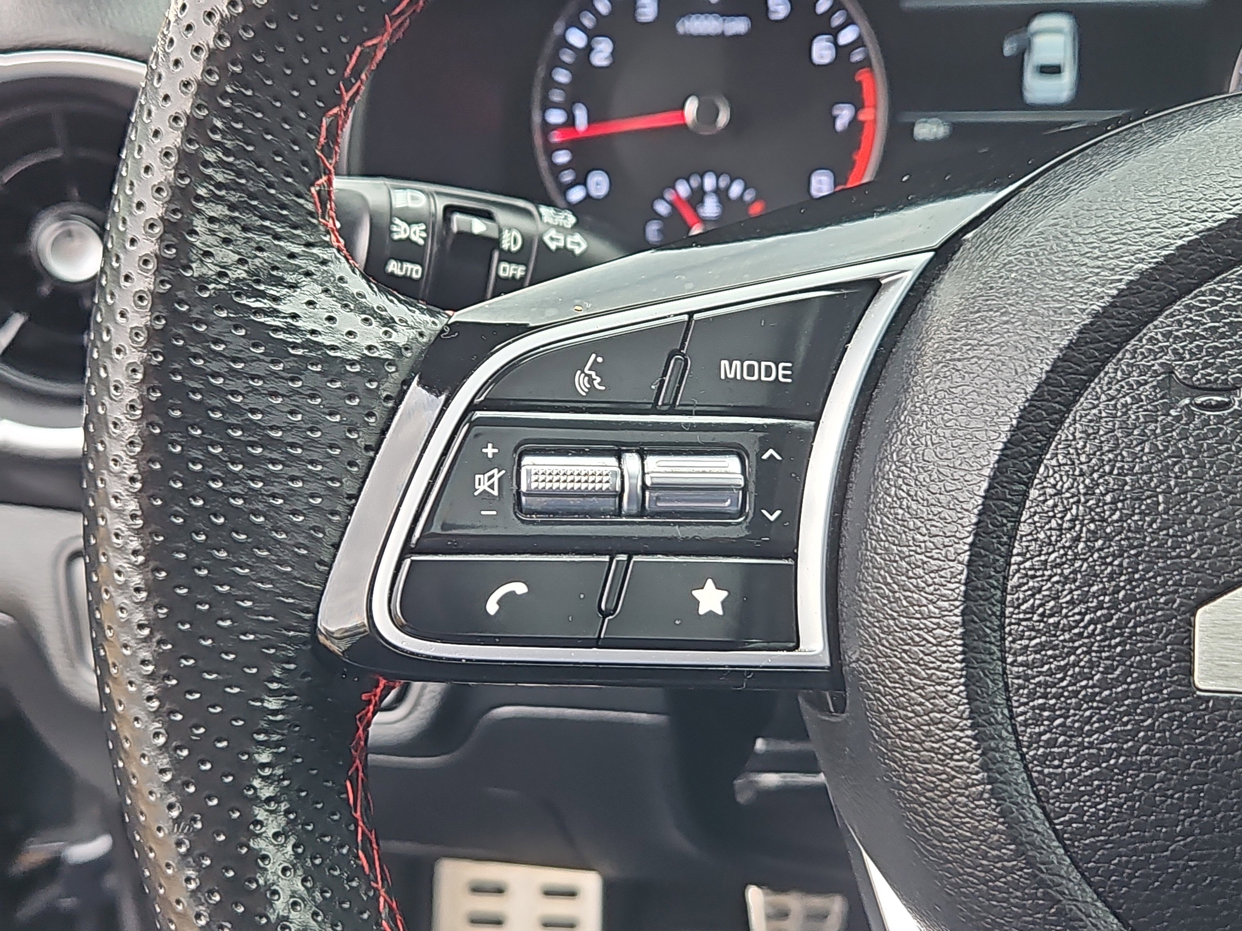 Used 2023 Kia Forte GT image 17