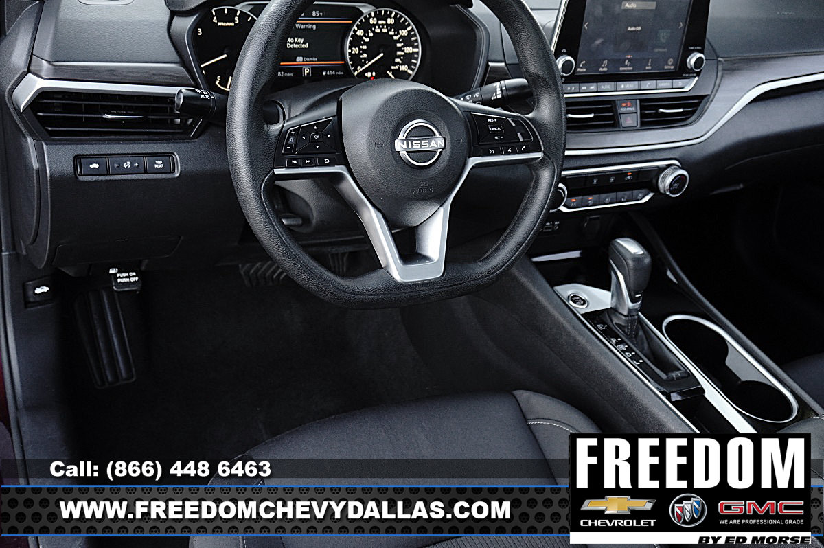 Used 2024 Nissan Altima 2.5 SV FWD image 21