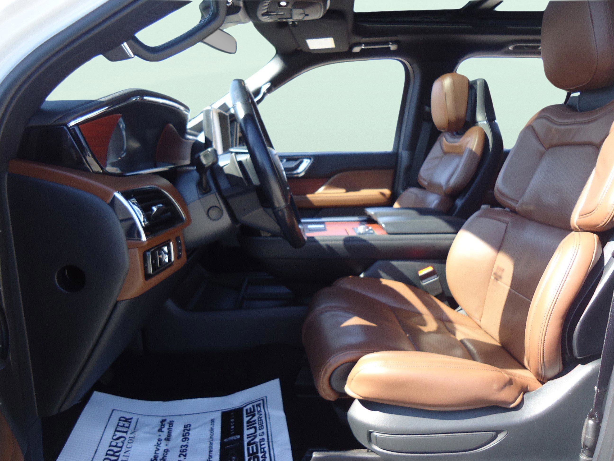 Used 2024 Lincoln Navigator L Reserve AWD/4WD image 28