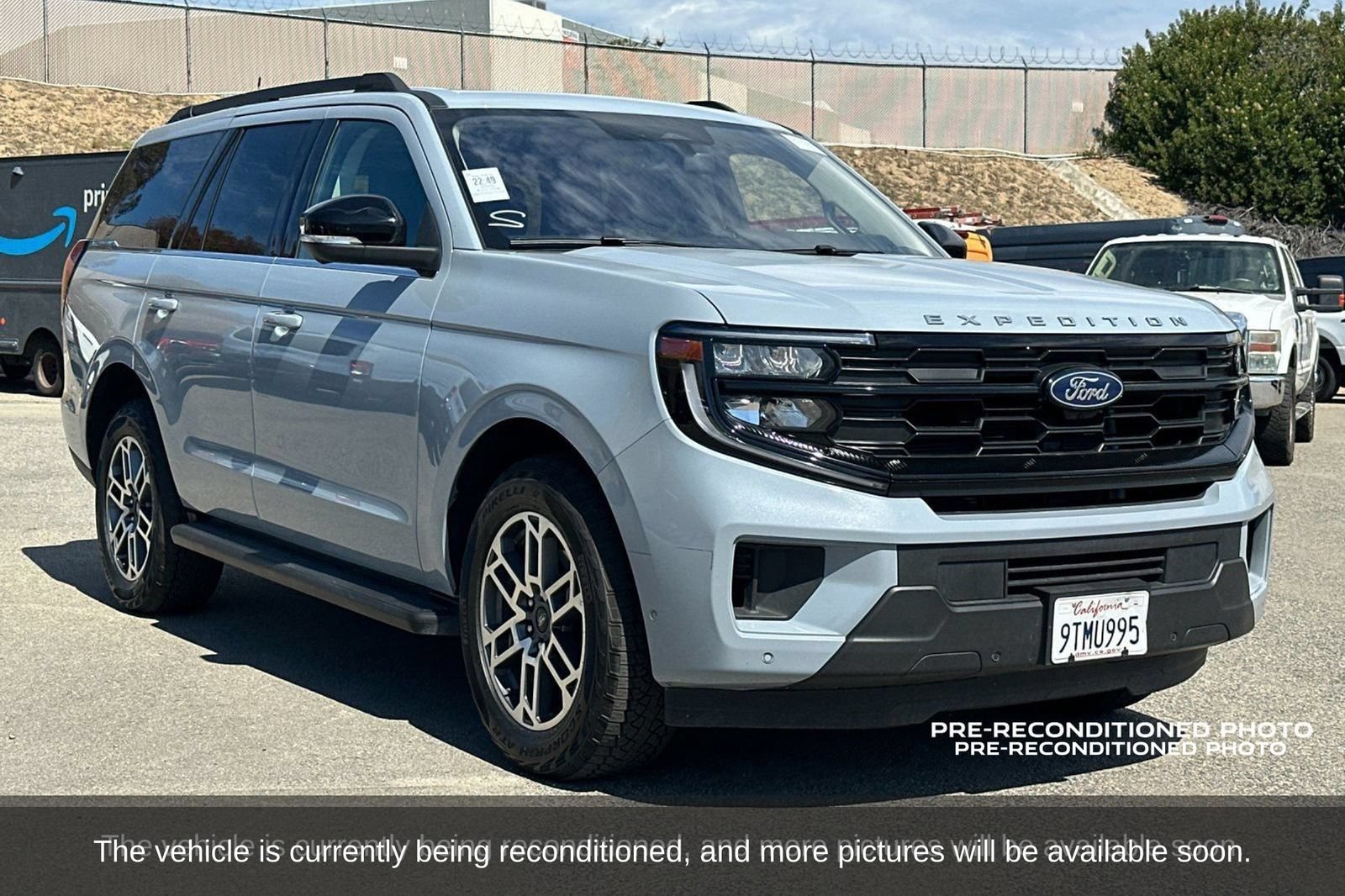 Used 2025 Ford Expedition Active AWD/4WD image 9