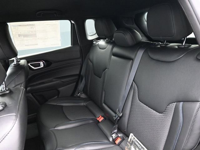 New 2026 Jeep Compass Latitude image 18