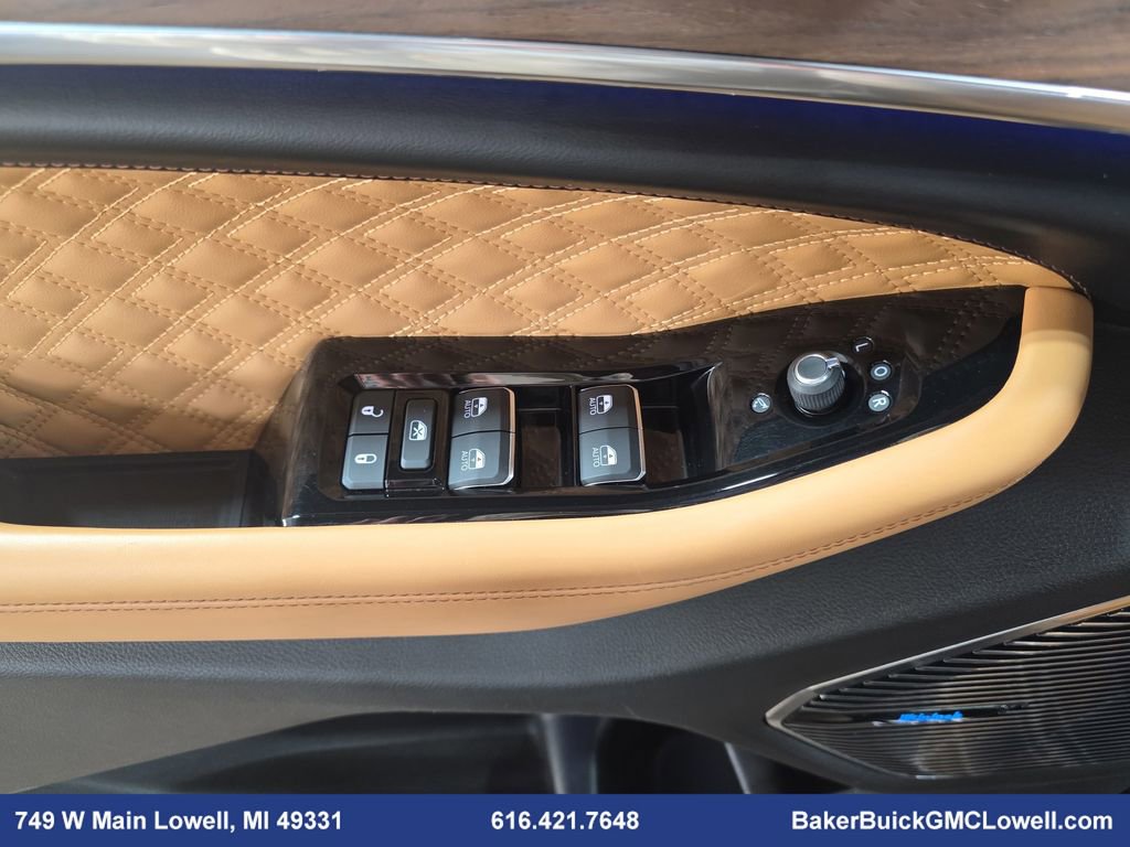 Used 2022 Jeep Grand Cherokee L Summit w/ Advanced Protech Group IV image 33