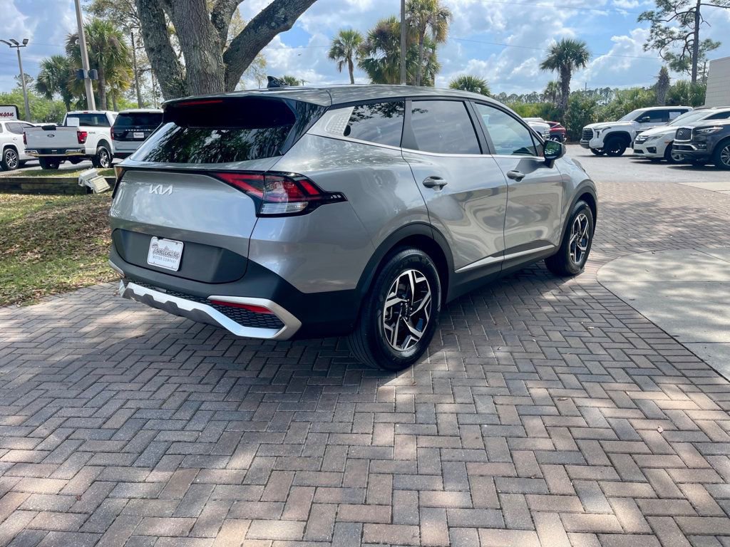 Used 2025 Kia Sportage LX FWD image 6