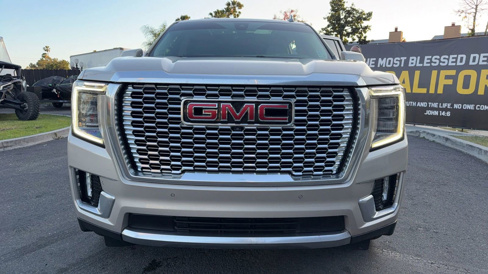 Used 2021 GMC Yukon XL Denali w/ Denali Ultimate Package image 10