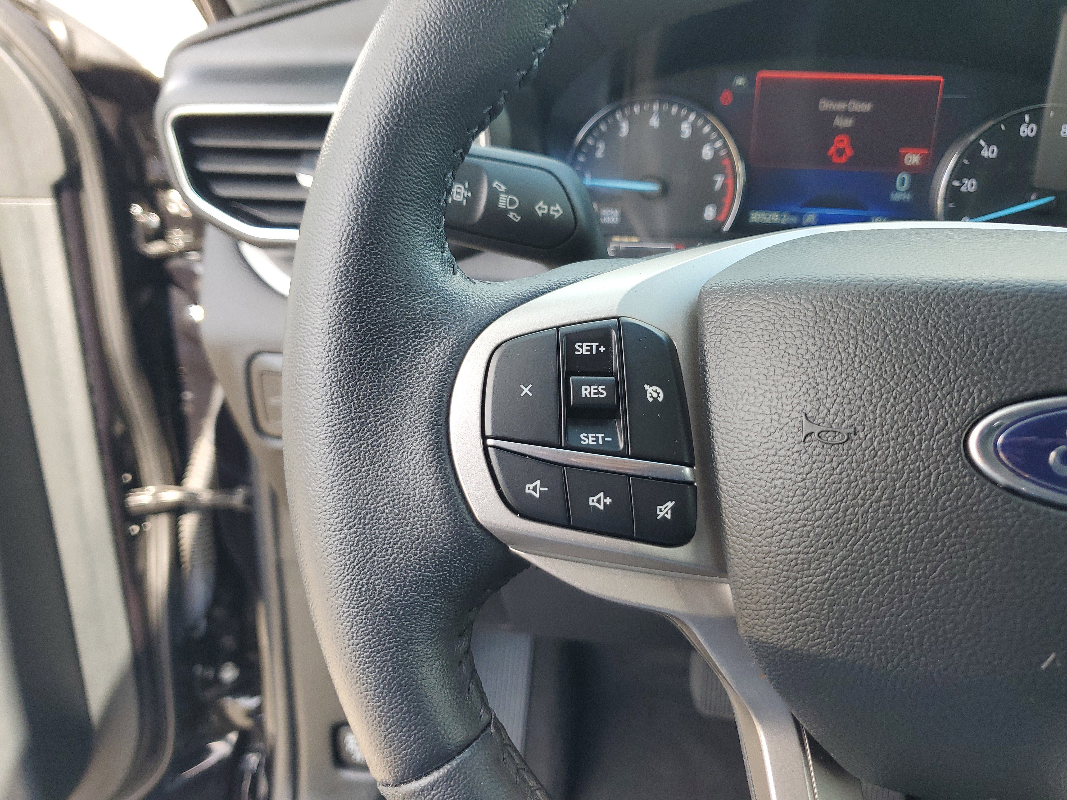 Used 2023 Ford Explorer XLT w/ Equipment Group 202A image 22