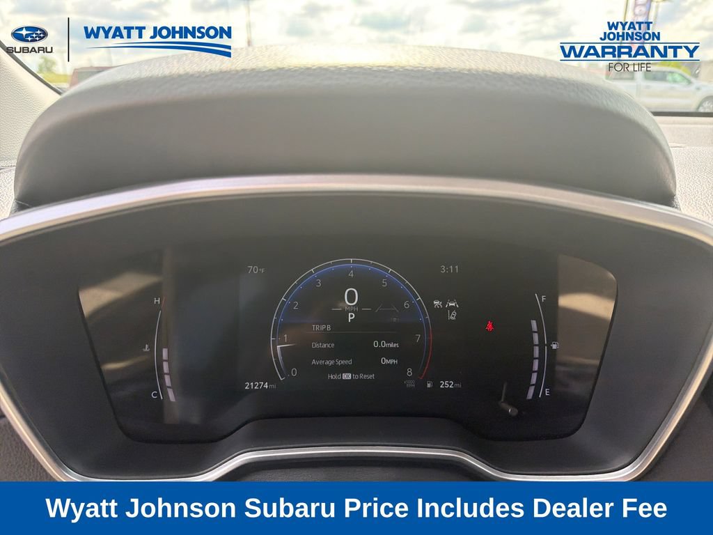 Used 2025 Toyota Corolla Cross XLE FWD image 17
