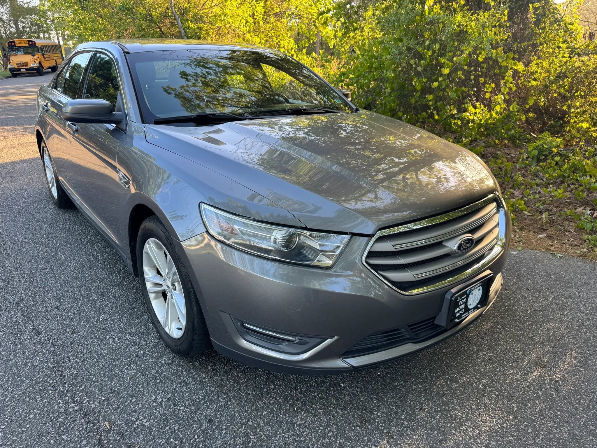 Used 2014 Ford Taurus SEL w/ Equipment Group 201A image 5