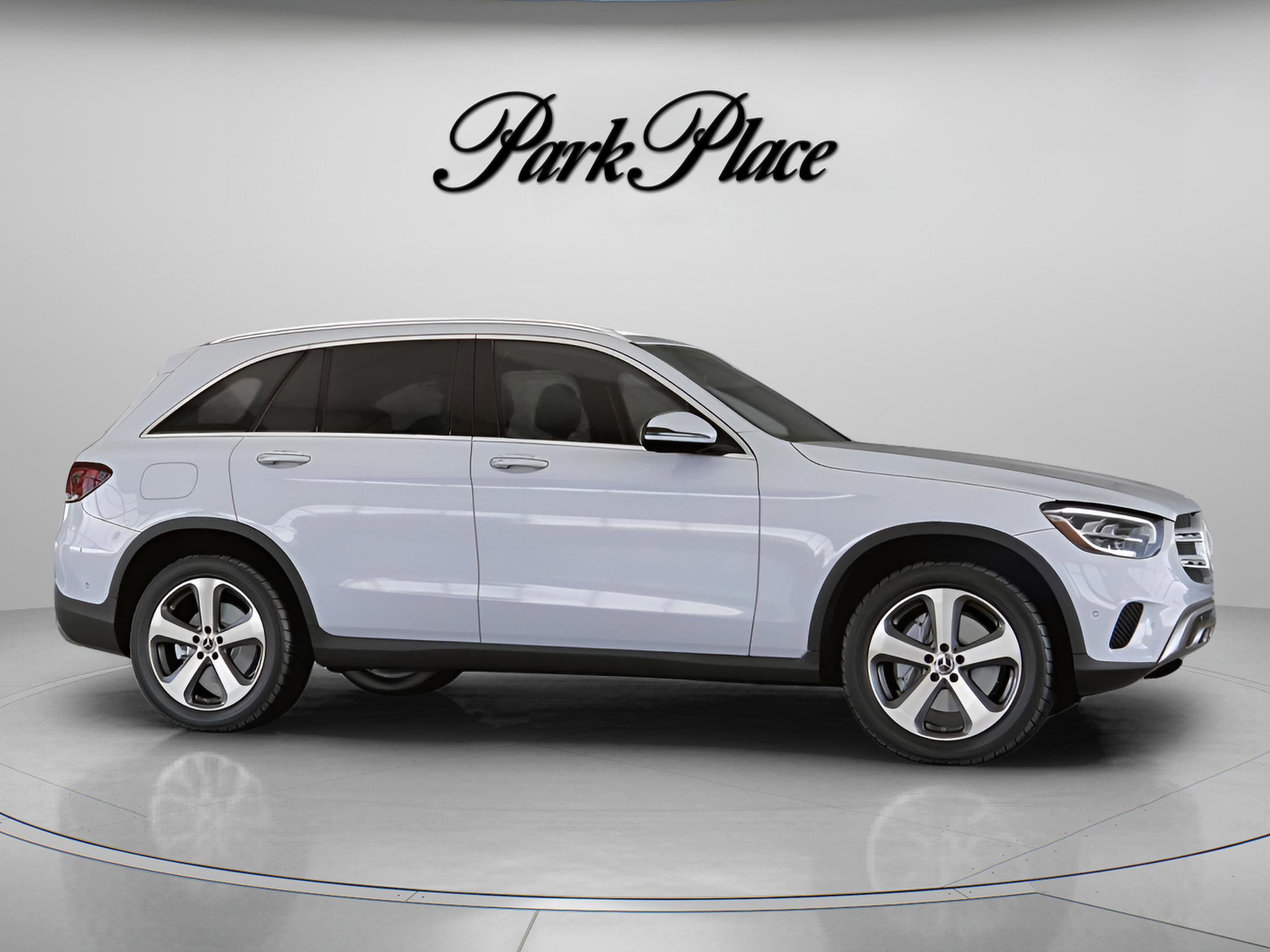Certified 2022 Mercedes-Benz GLC 300 4MATIC w/ Premium Package Lite image 29