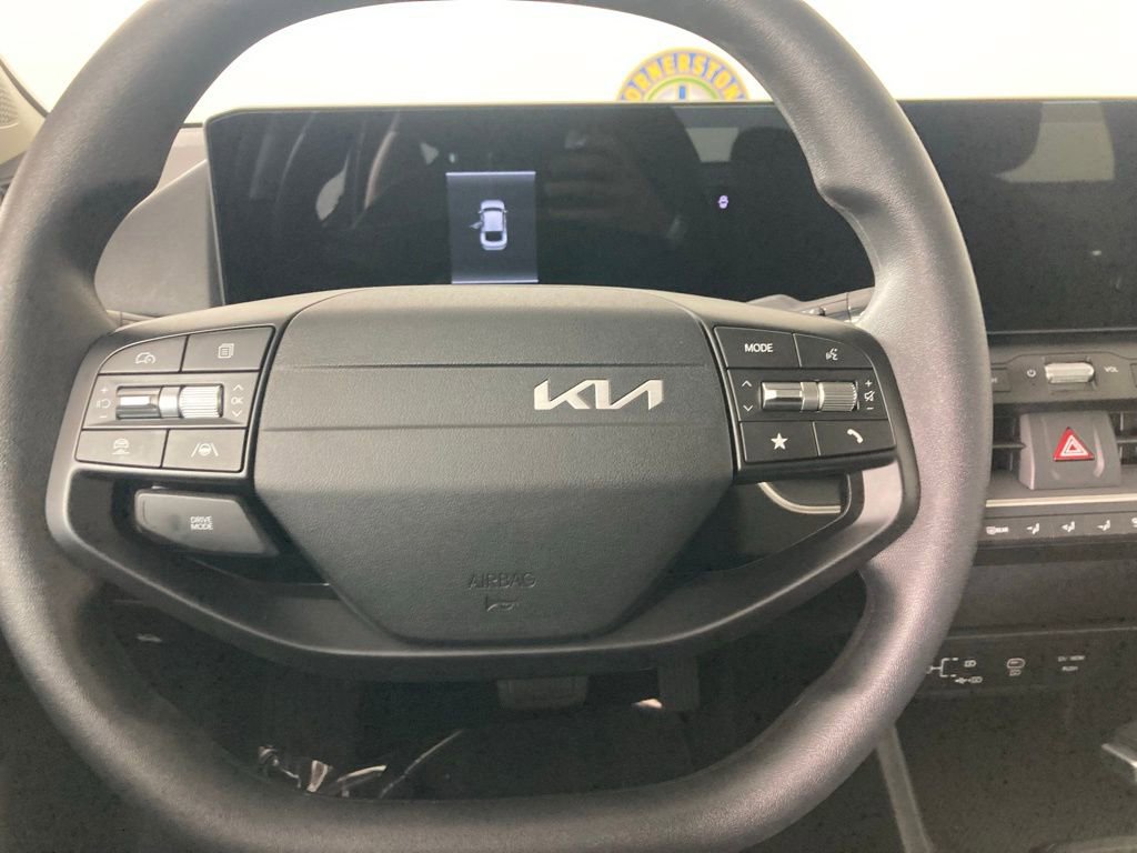 New 2025 Kia K4 LXS image 7