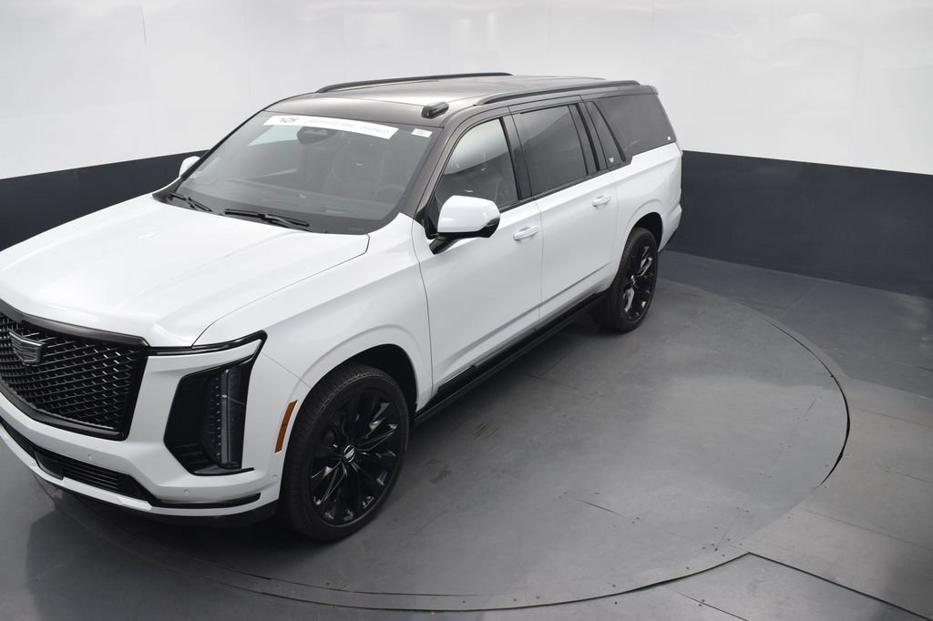 Certified 2026 Cadillac Escalade ESV Platinum Sport w/ LPO, ONYX Package AWD/4WD image 42