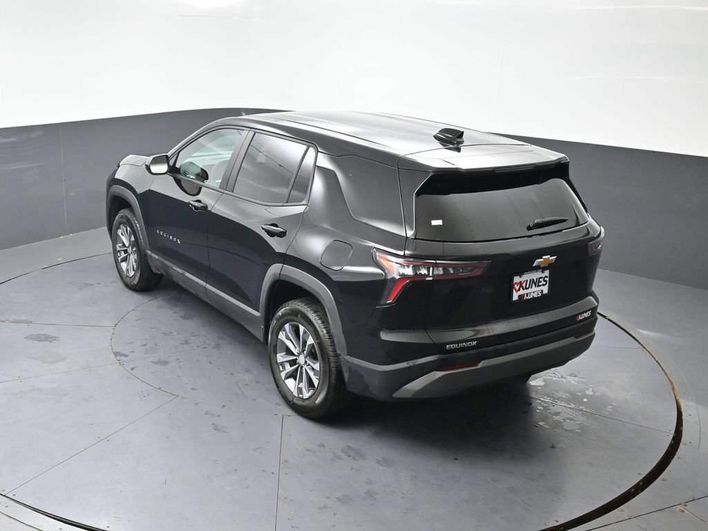 Used 2026 Chevrolet Equinox LT AWD/4WD image 47