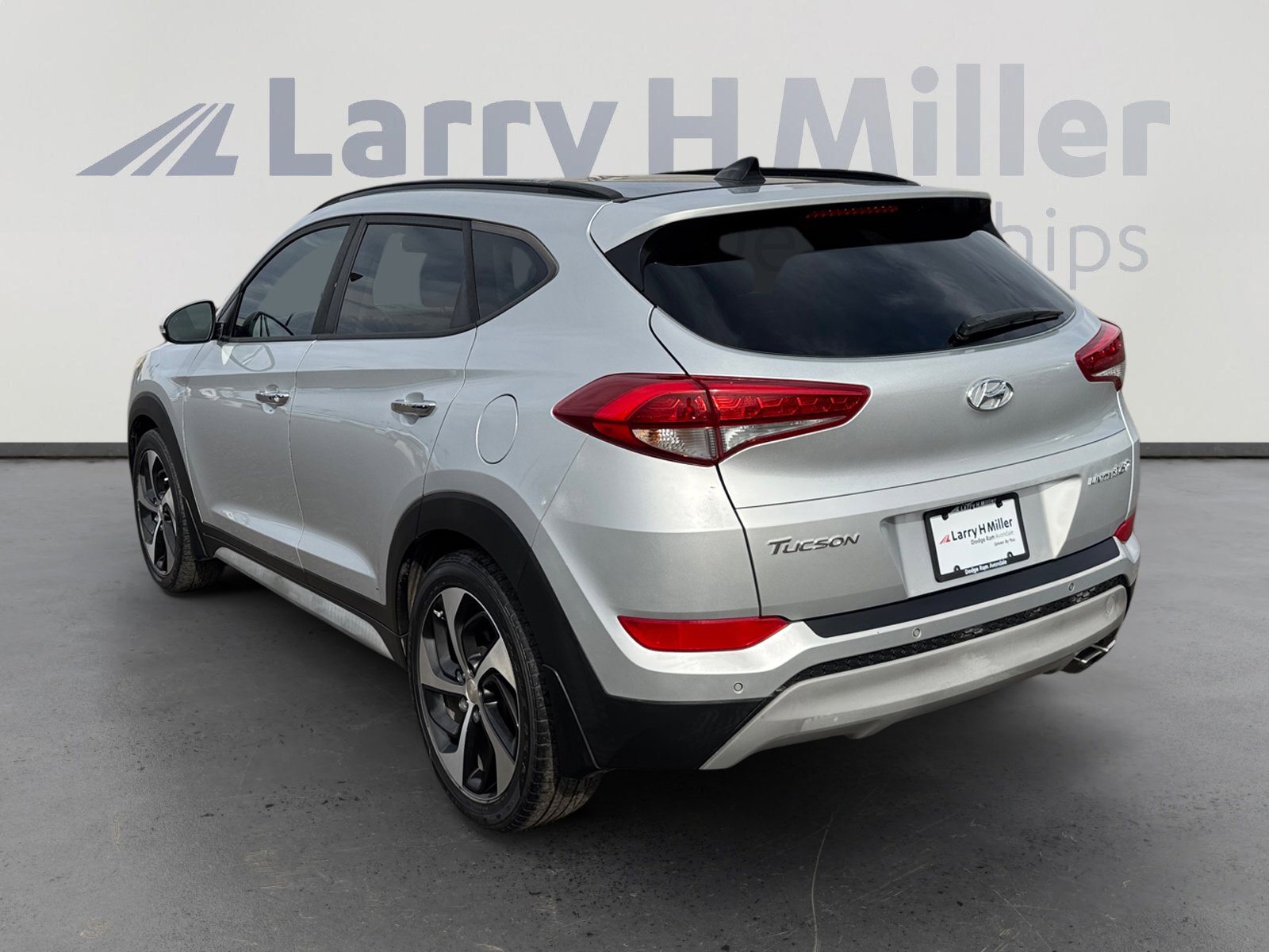 Used 2018 Hyundai Tucson Limited w/ Ultimate Package 02 image 3