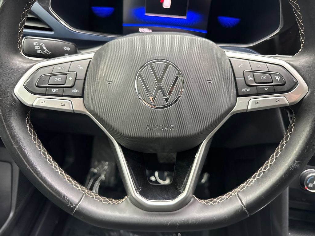 Used 2022 Volkswagen Taos SE w/ Panoramic Sunroof Package AWD/4WD image 57