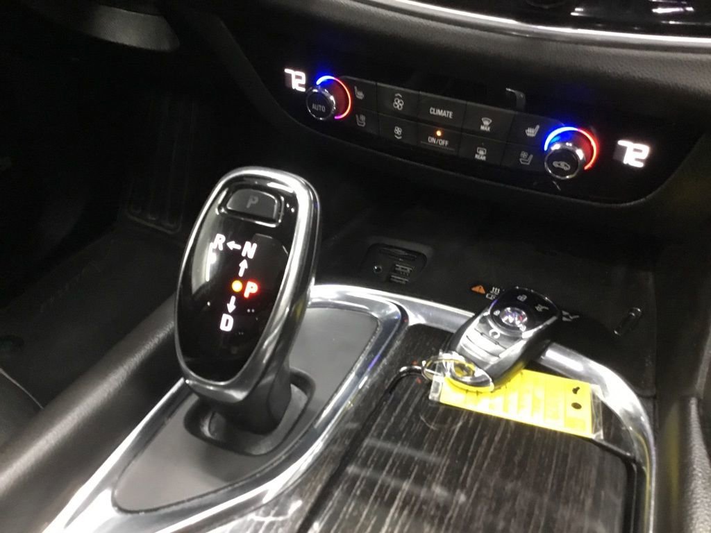 Used 2021 Buick Enclave Avenir w/ Avenir Technology Package image 29