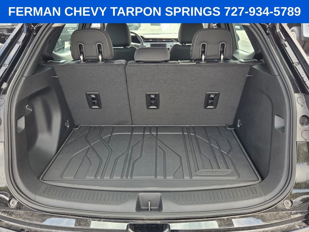 New 2027 Chevrolet Bolt LT w/ Comfort Package FWD image 16