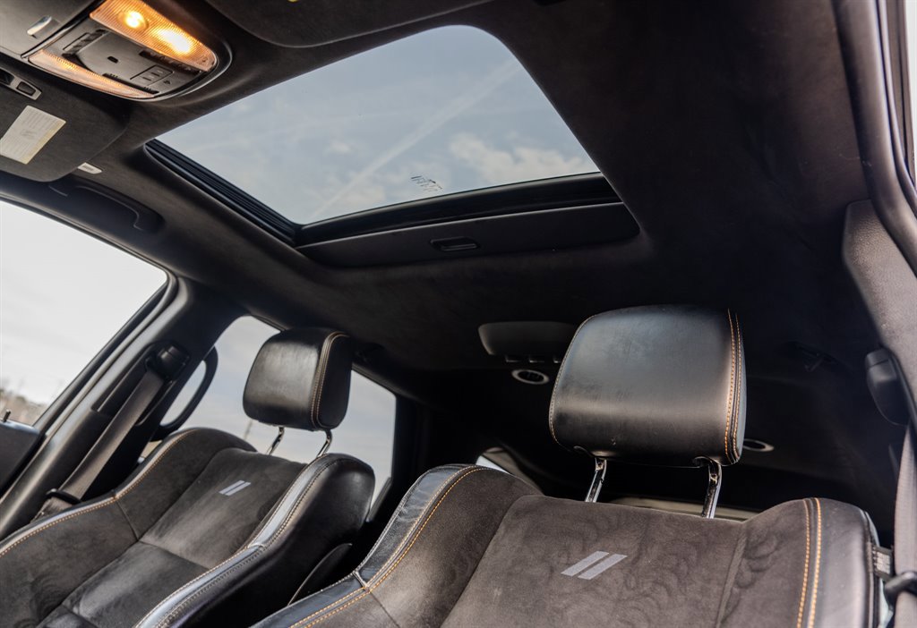 Used 2023 Dodge Durango R/T w/ Hemi Orange Plus Package image 29