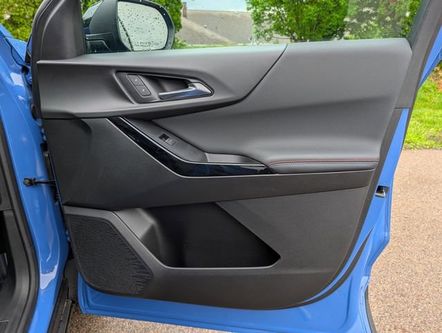 Used 2025 Chevrolet Equinox RS w/ Safety and Technology Package FWD image 39