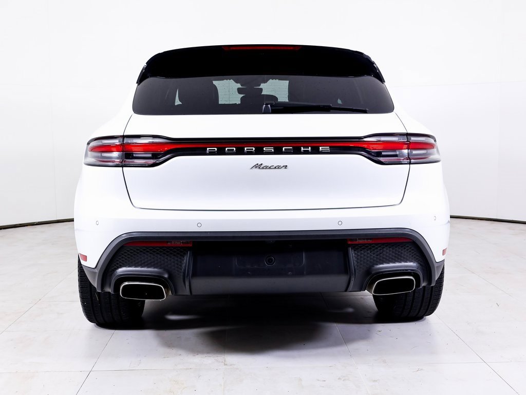 Used 2025 Porsche Macan image 28