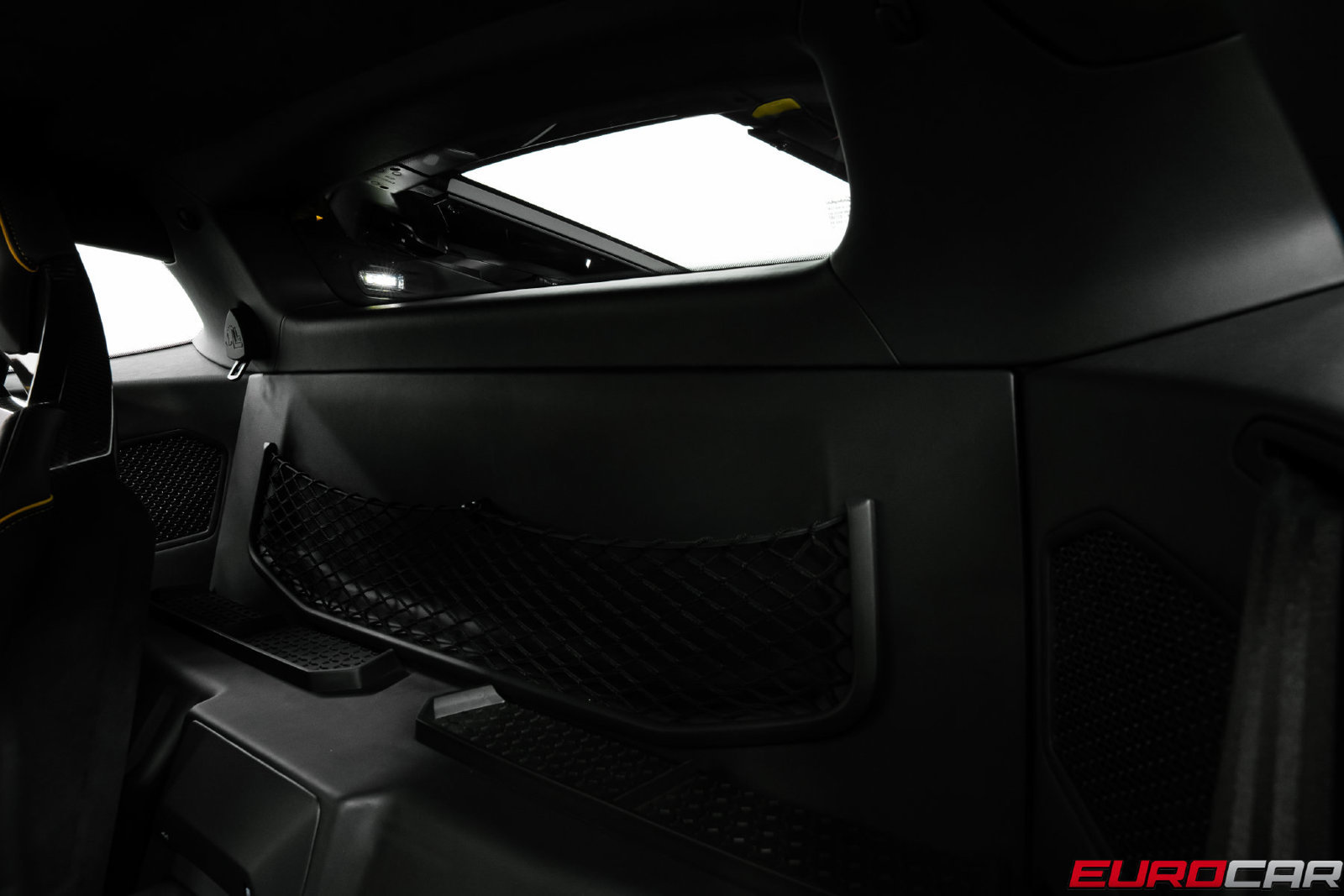 Used 2021 Lamborghini Huracan EVO RWD image 40