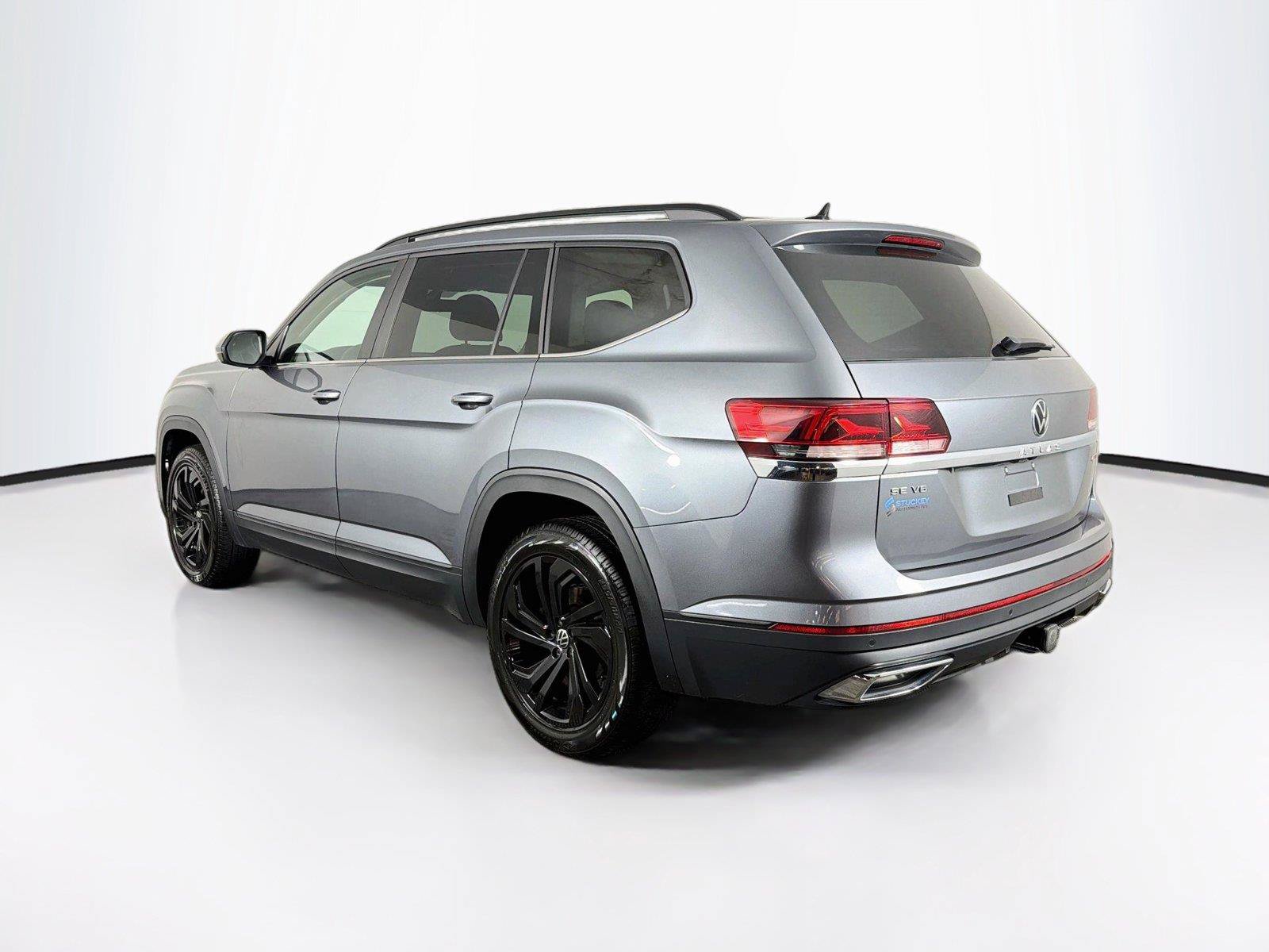 Used 2022 Volkswagen Atlas SE w/ Panoramic Sunroof Package AWD/4WD image 9