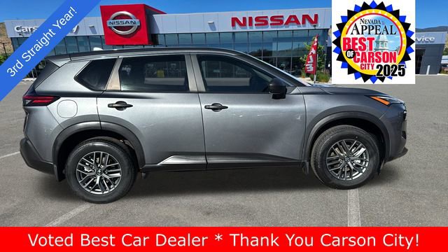 Used 2021 Nissan Rogue S image 2