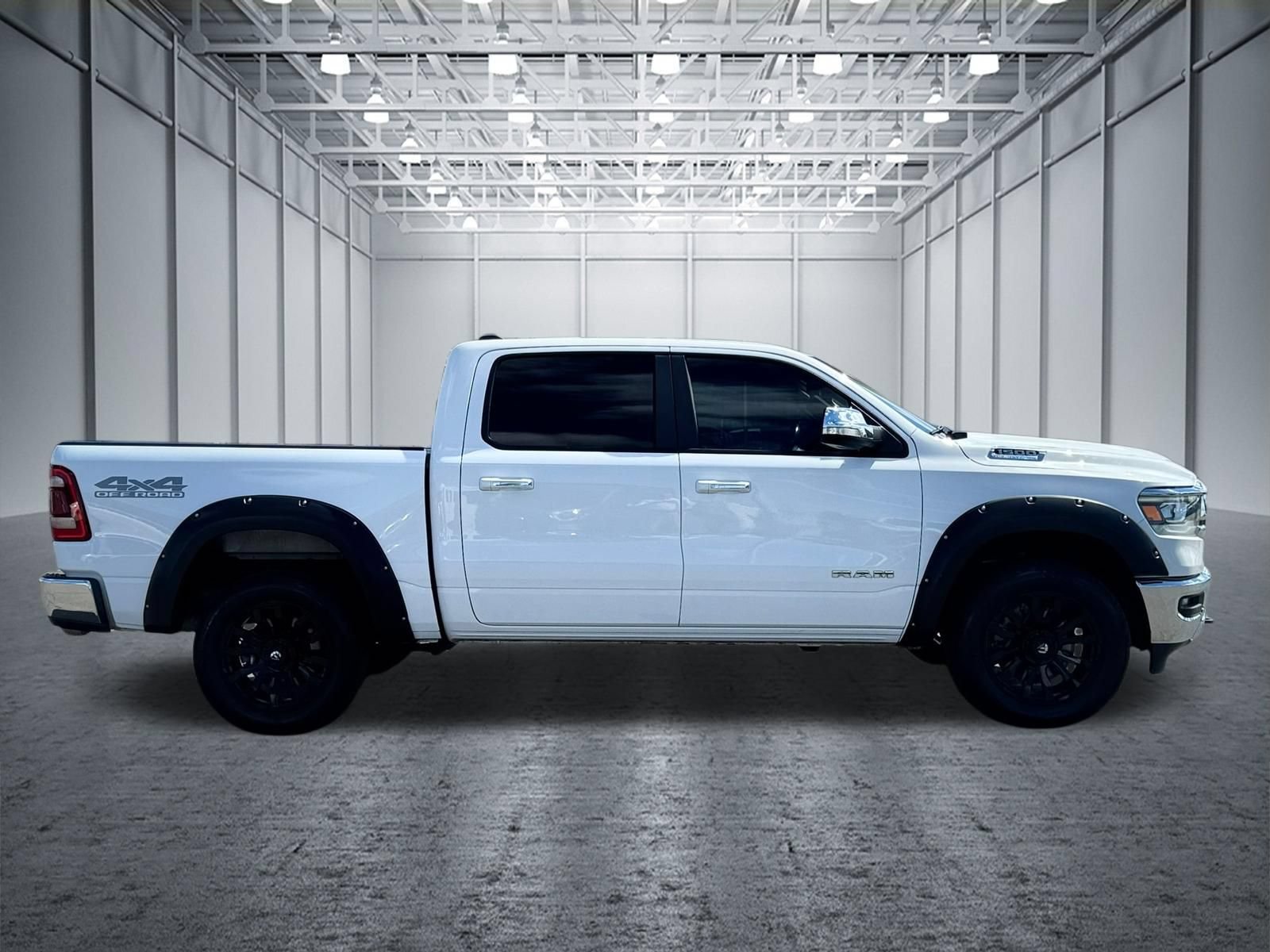 Used 2021 RAM 1500 Laramie w/ Off Road Group AWD/4WD image 5