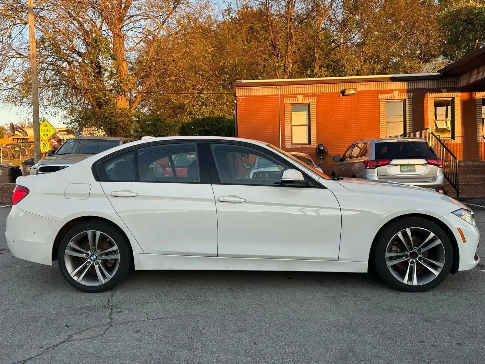 Used 2016 BMW 328i Sedan RWD image 8