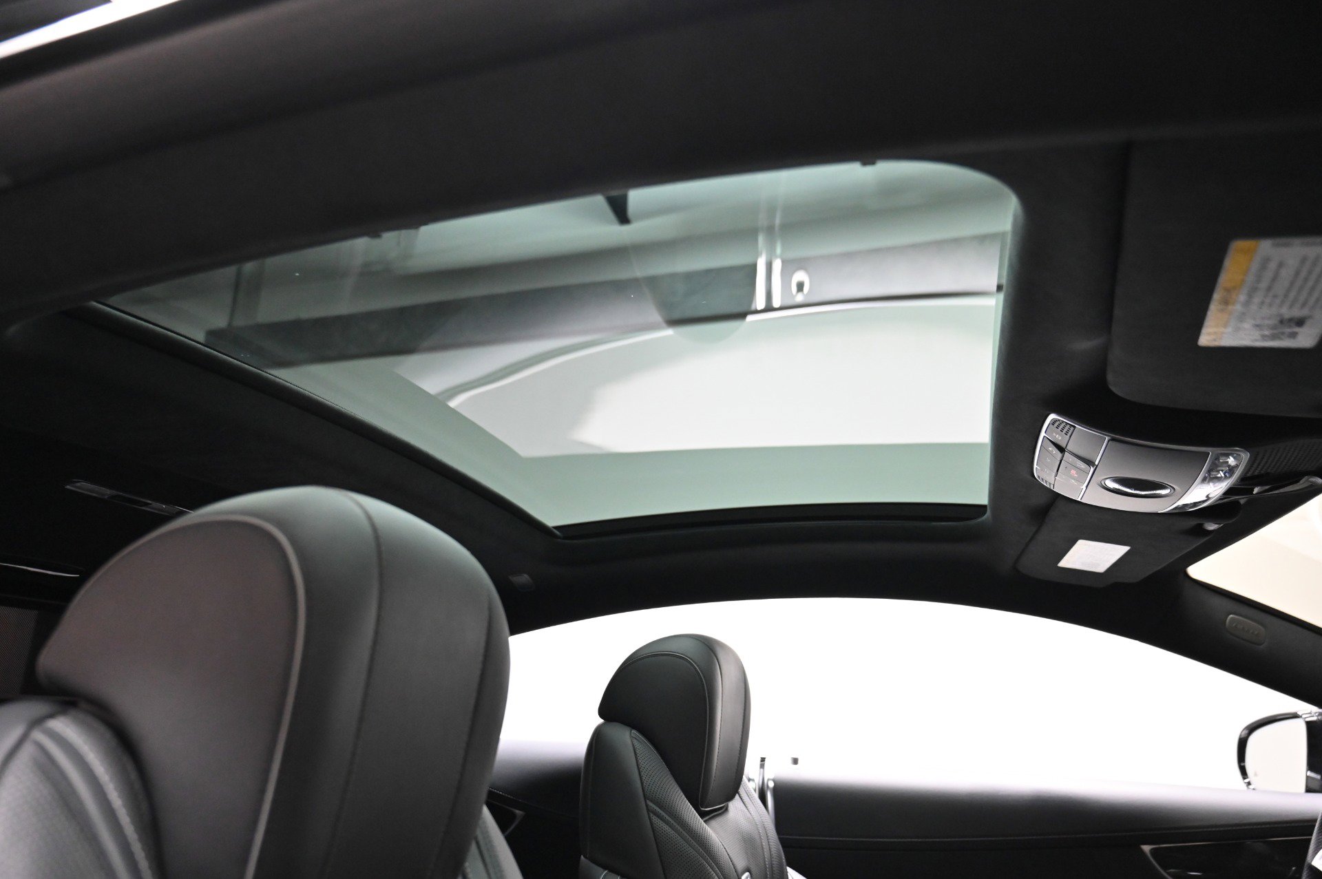 Used 2016 Mercedes-Benz S 63 AMG 4MATIC Coupe image 29