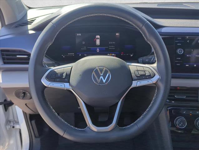 Used 2023 Volkswagen Taos SE w/ Panoramic Sunroof Package FWD image 22