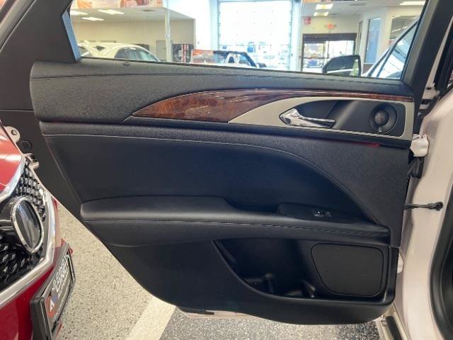 Used 2018 Lincoln MKZ Reserve w/ Technology Package FWD image 37