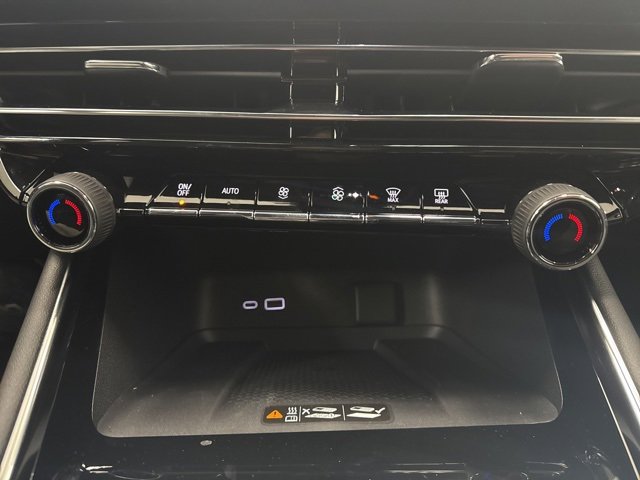 New 2026 Chevrolet Traverse LT w/ Sun and Wheel Package image 19