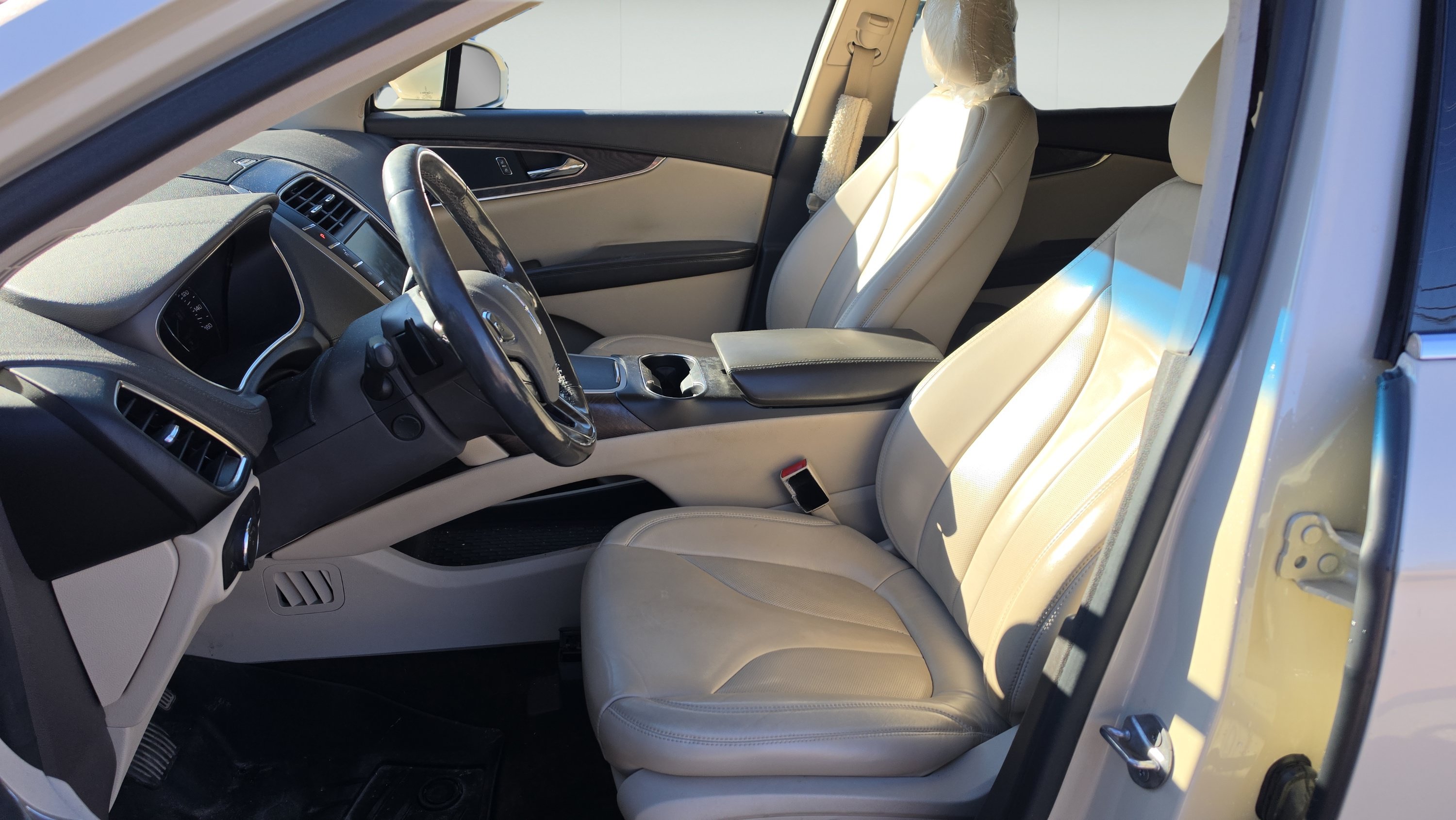Used 2016 Lincoln MKX Select w/ Select Plus Package FWD image 9