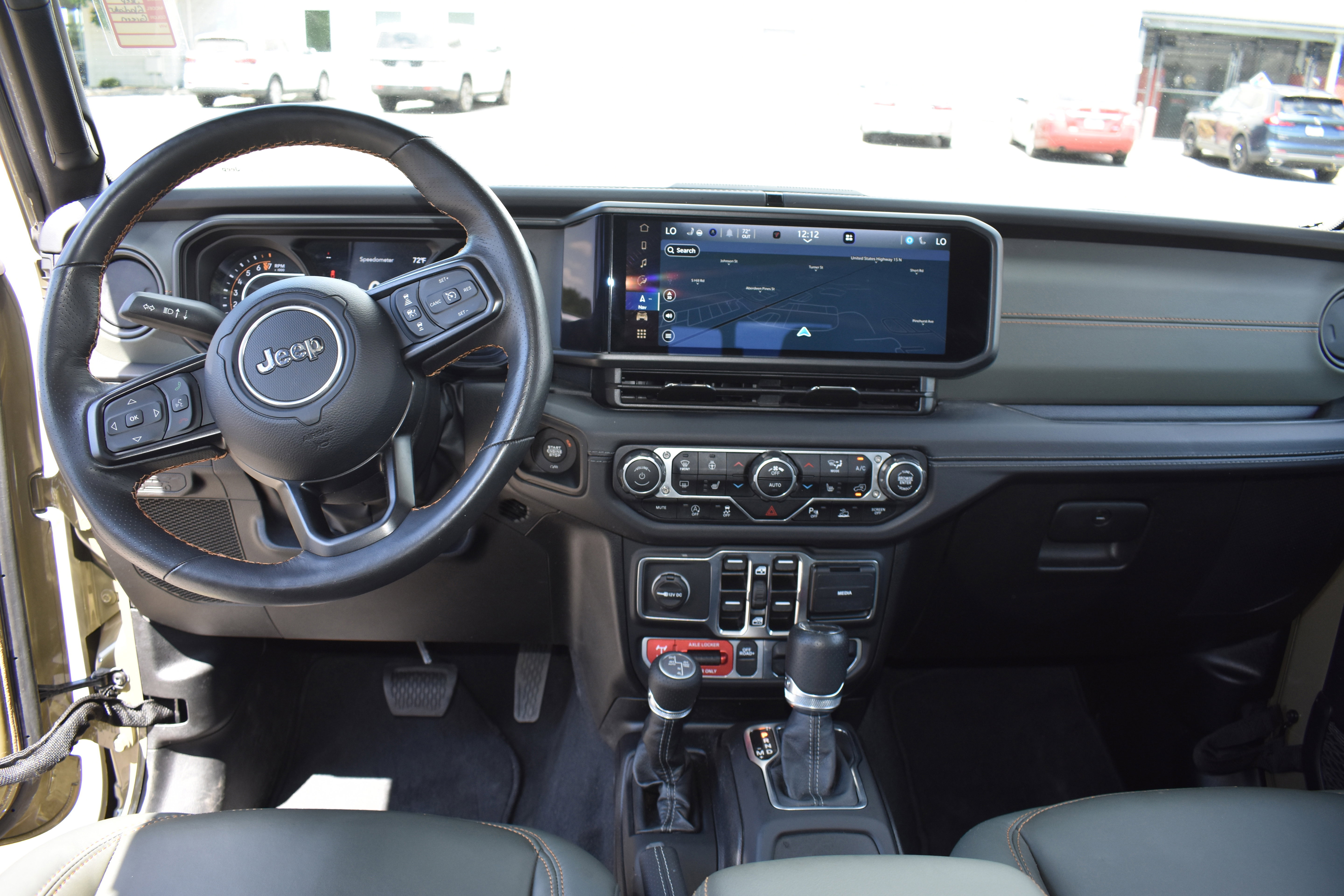 Used 2025 Jeep Gladiator Mojave image 30